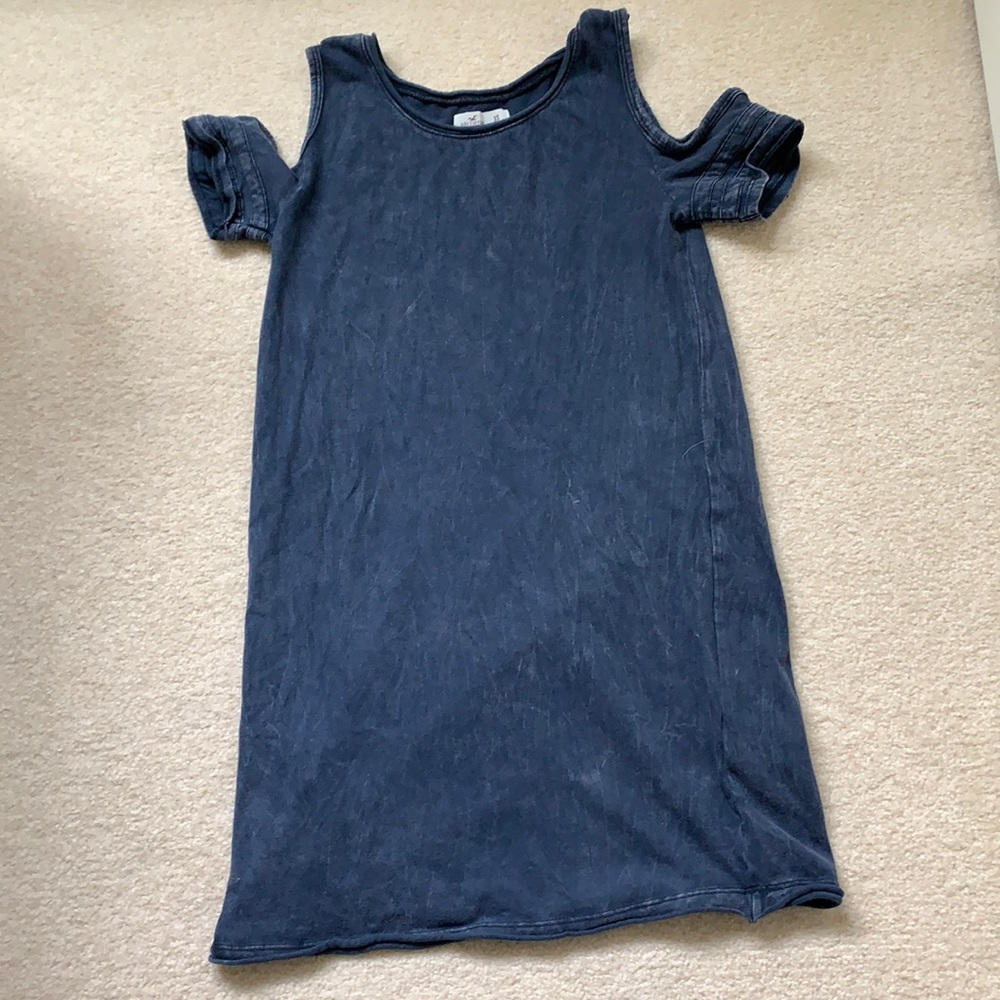Hollister blue shoulder cutout dress size XS